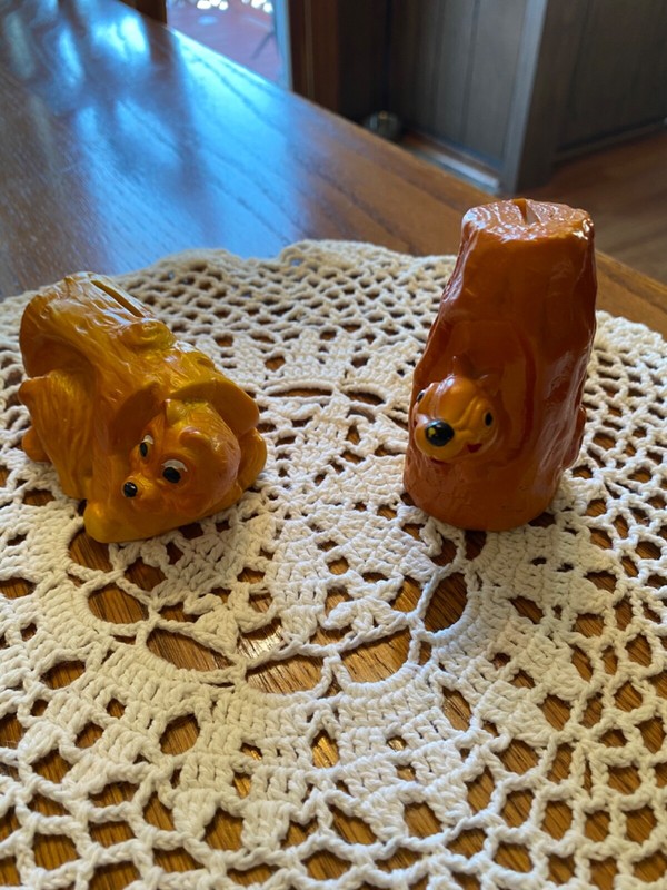 Squirrels in tree salt and pepper shakers