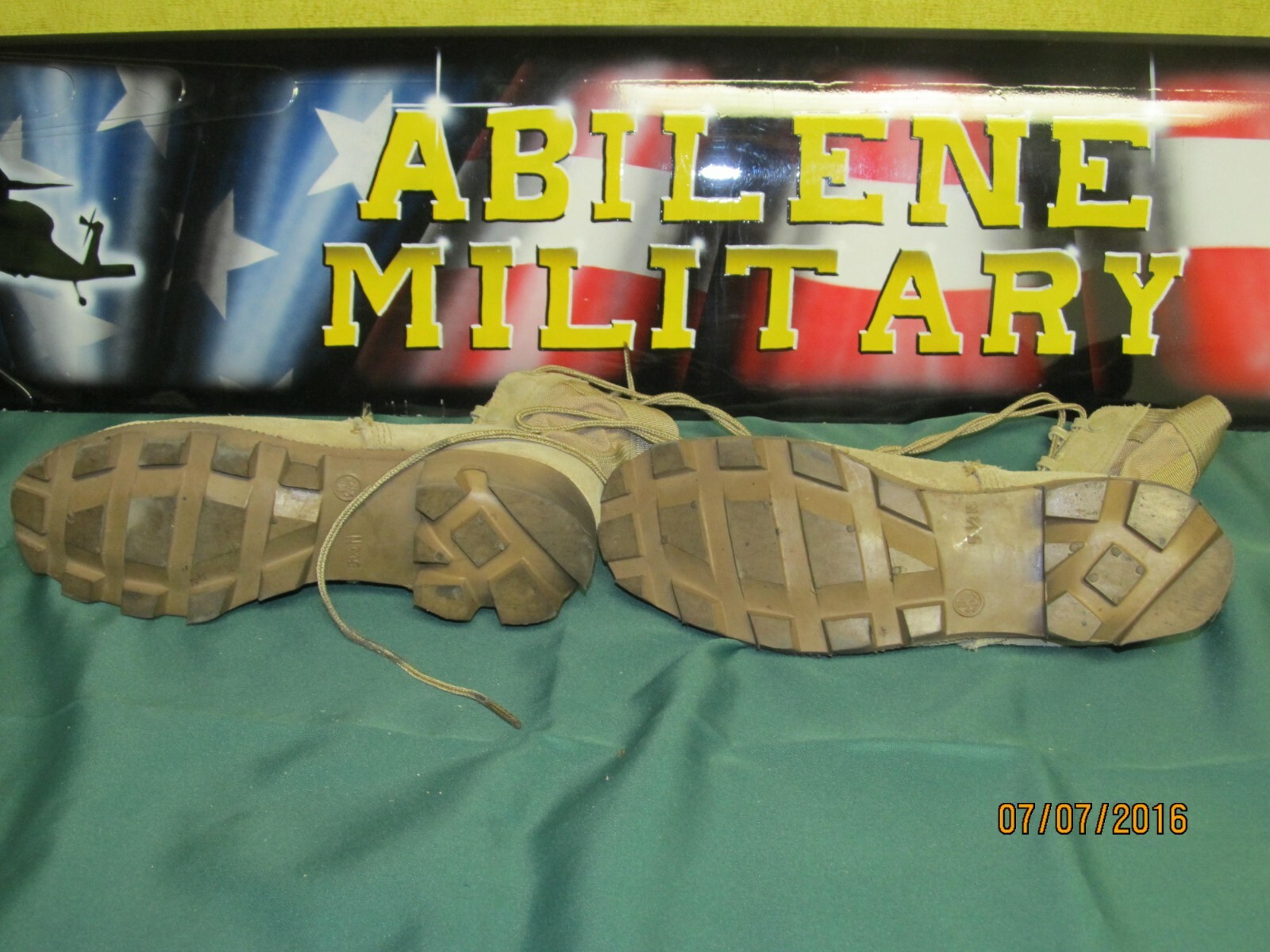 Military Combat Boot Desert Tan USED Hot Weather Military Issue Very