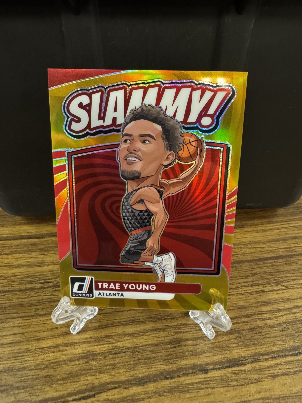 2025-26 Panini Donruss - Slammy! Trae Young #18 Gold Prizm /10