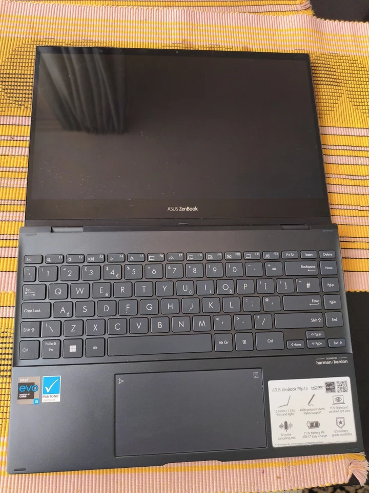 ASUS Zenbook Flip 13 UX363E 2-in-1 i5, 256GB SSD, 8GB RAM, Touchscreen Laptop - Image 2 of 4