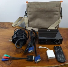 LG Ultra Mobile Projector HS102G DLP Dolby Digital Cords, Power, Case, Remote