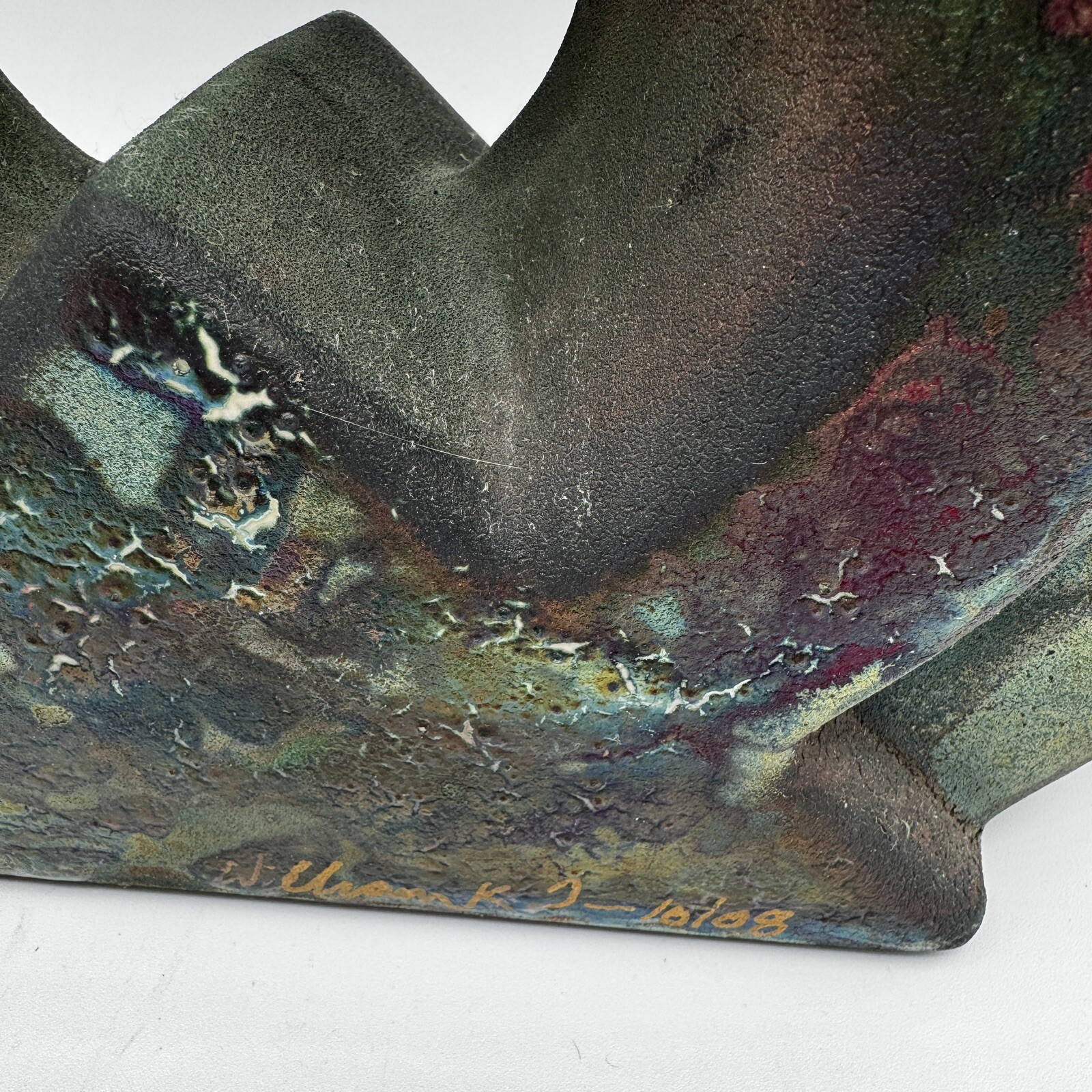 Signed William K Turner Studio Art Pottery Raku Round Iridescent Table Vase