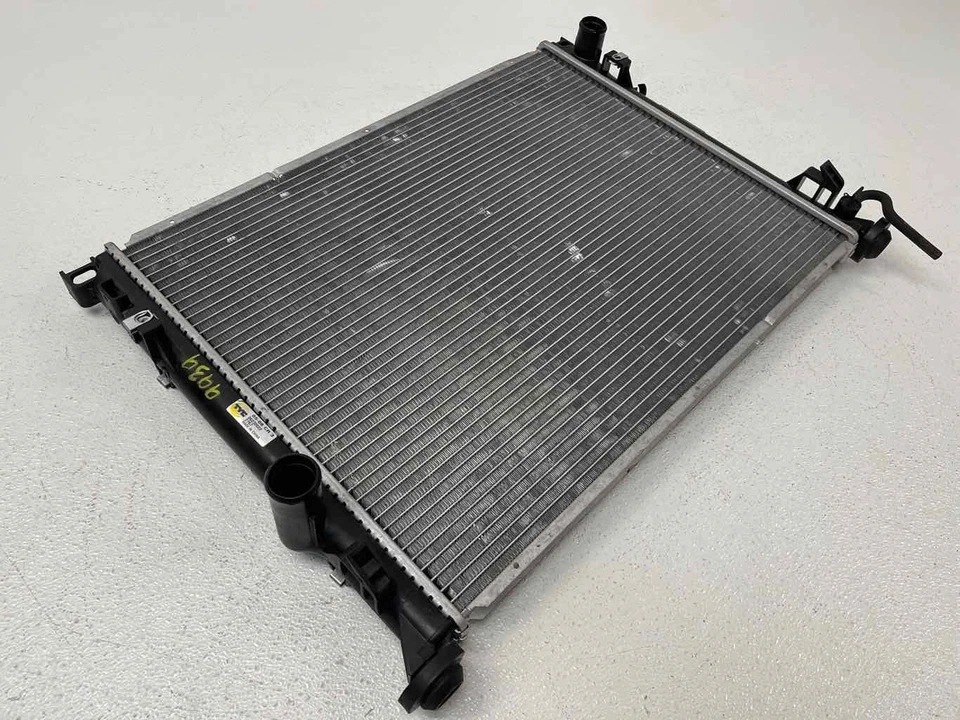 Radiador de refrigeración de motor CHRYSLER 300 6.1 2005-2010 mercado de accesorios de alta resistencia Foto 4 de 4