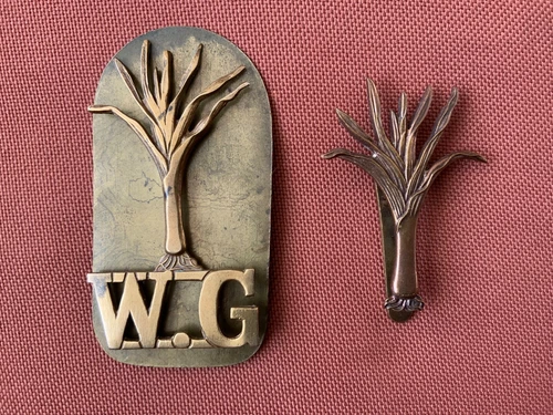 Two Welsh Guards Regiment Brass Badges Cap Badges WW1