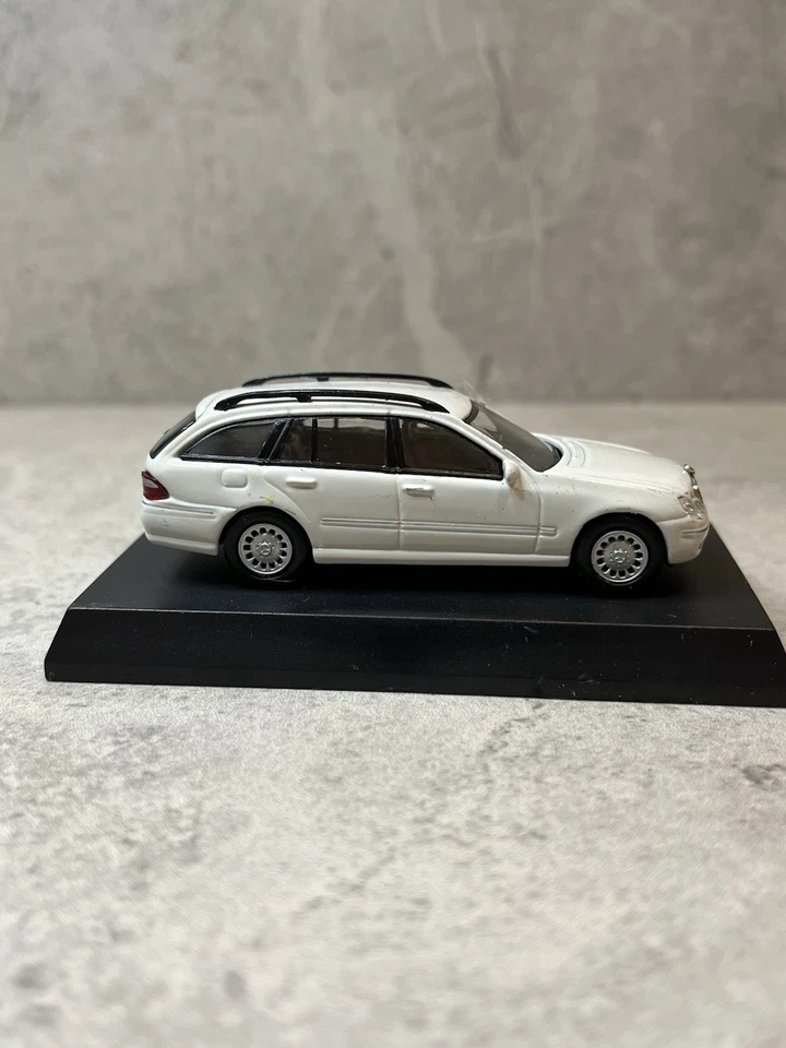 1/64 Kyosho спасибо Mercedes-Benz тип E320 белый - Изображение 3 из 4