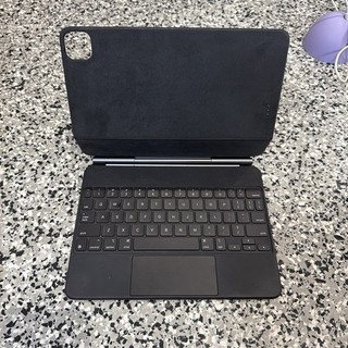 Apple A2261 Magic Keyboard mxqt2lla iPad Pro 11 Inch iPad Air 4th 5th Gen Good