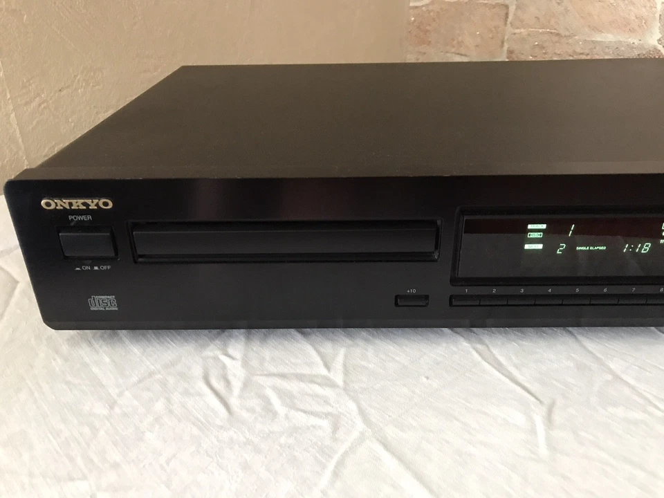 Onkyo DX-7211  CD Player mit Original Fernbedienung Top - Bild 3 von 4