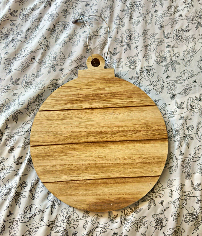 Horizon Group USA Wood Round Cutting Board w/ Handle 12in Medium Beige