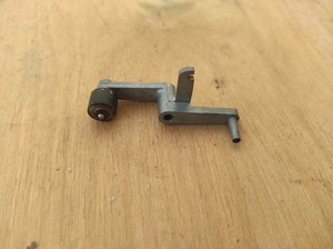 Technics RS-9900 Pinch roller arm Andrucksrollehebel