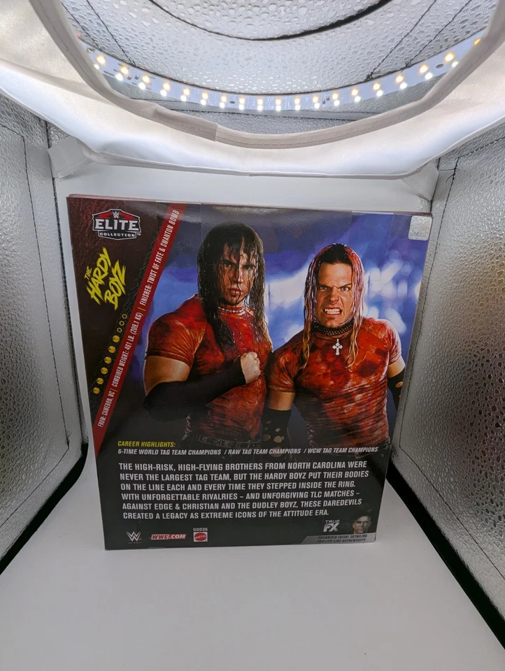 WWE Hardy Boyz Elite 2-Pack Ringside Exclusive w/ Tag Team Belts - Image 3 of 4