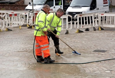 Photo A3 It takes two to grout! Altrincham All you need is sand, cement, c2015