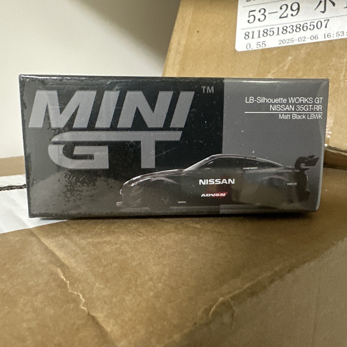 MiniGt LB Works Nissan 35 GT RR GTR R35 mini gt #291 Advan