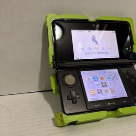 Nintendo 3DS Handheld Game Console Only CTR-001 Clear Black W Case (TESTED)