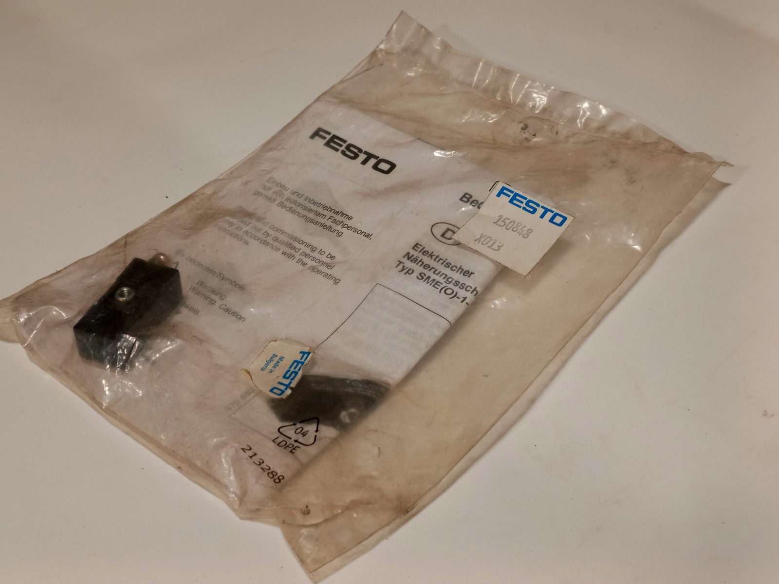 Lot of 2 Festo 150848 X013 SME(O)-1 electric proximity switches NOS
