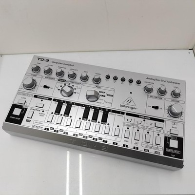 Behringer TD-3 Analog Bass Synthesizer Sequencer Silver w/ AC Adapter Japan