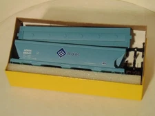 HO Scale Accurate Finishing ADM Archer Daniels ACF 3-Bay Covered Hopper  Kit