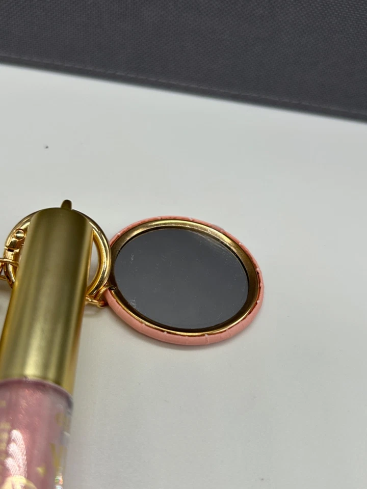 Essence Lip Gloss Beauty Filler Pendant Spiel Yee Haw Limited Edition 1.5 M - Image 4 of 4