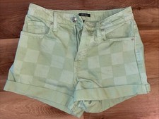 Wild Fable Women's High Rise Mom Shorts Checkered Green Size 2 / 26R