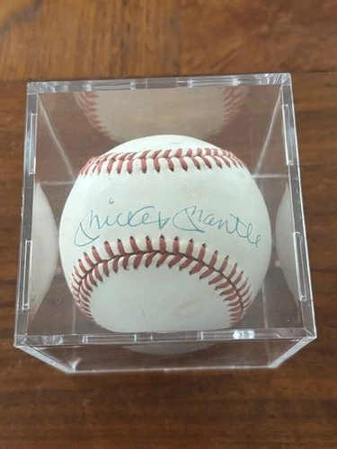 MICKEY MANTLE SIGNED BASEBALL HALL OF FAME YANKEES! JSA certified LOA