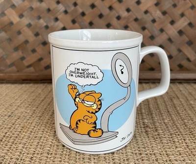 Garfield Jim Davis ''I'm not Overweight I'm Under tall  Coffee mug 1978 EUC