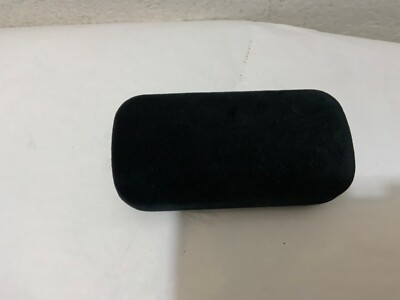 GUCCI BLACK VELVET SUNGLASSES CASE WITH CLEANING CLOTH | eBay display picture 3