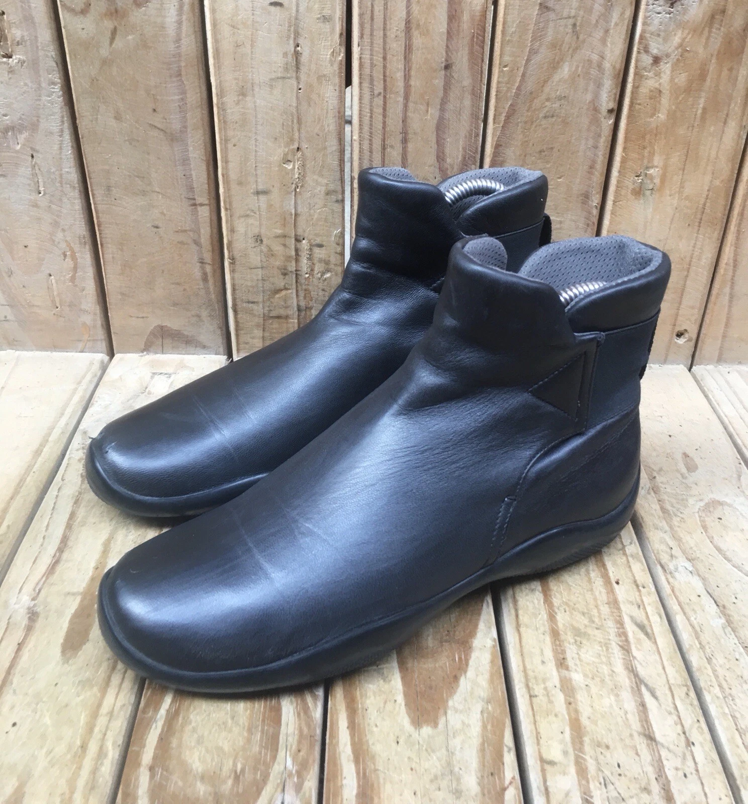 Stivali PRADA sportivi neri da donna in pelle EUR 36 5 USA 6 5 UK 3 5