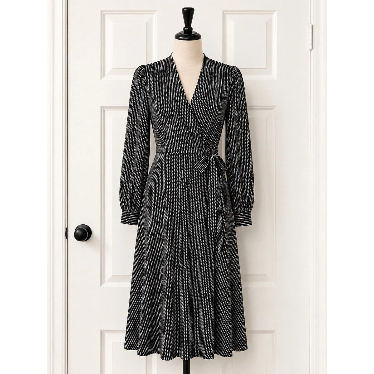 h&m long sleeve wrap dress Women's Black/patterned Long-Sleeved Wrap Dress