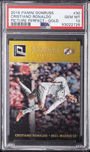 Cristiano Ronaldo [Gold] #30 2016 Panini Donruss Picture Perfect card