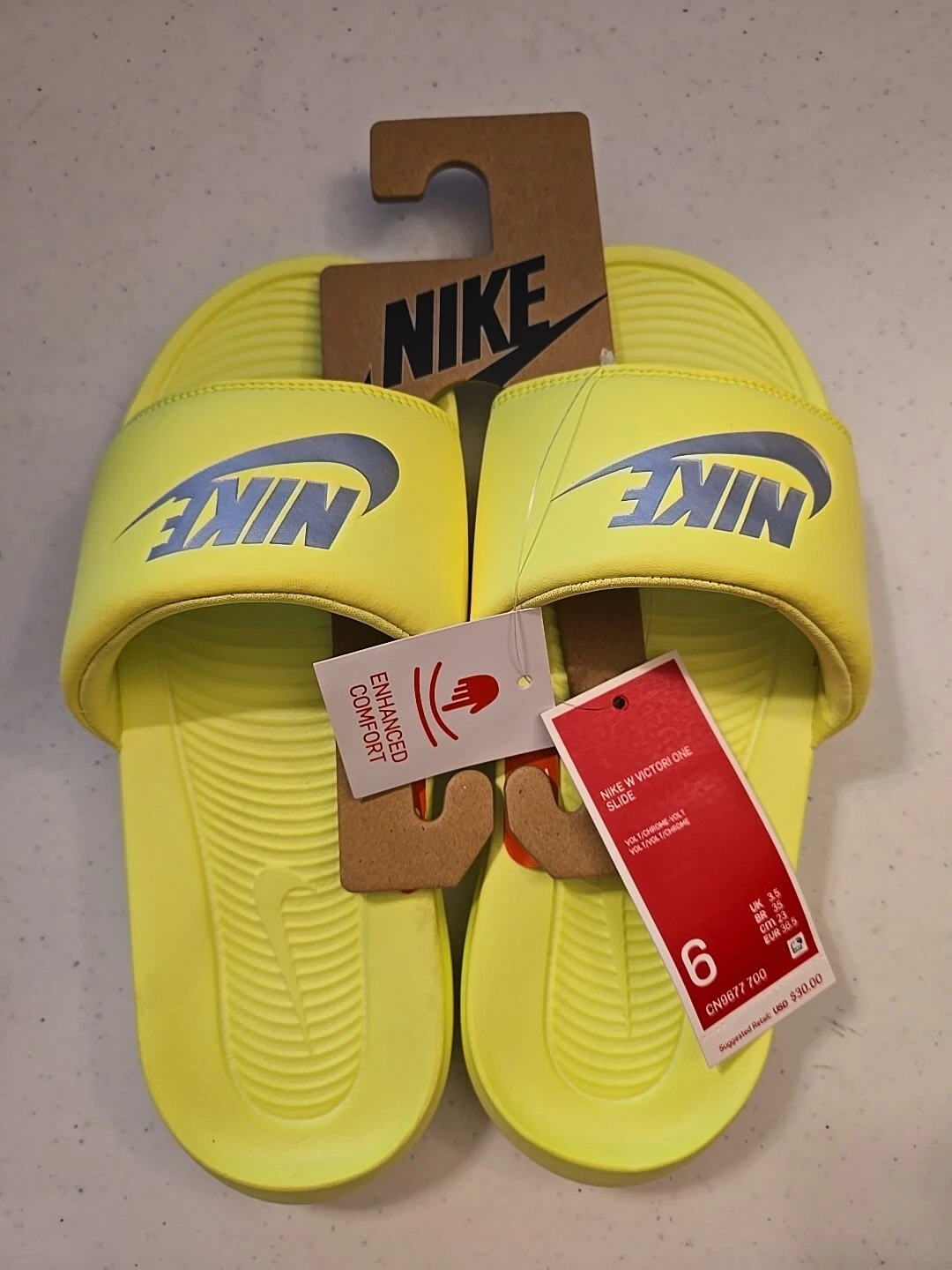 Sandali donna Nike Victori One Slide volt cromati CN9677 700 taglia 6