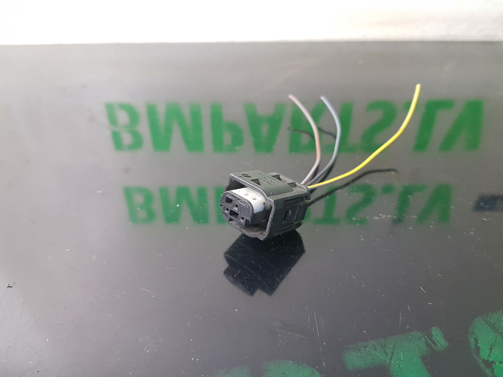 GENUINE USED BMW 3 POL SOCKET BLACK WITH 3 PINS AND WIRES | eBay