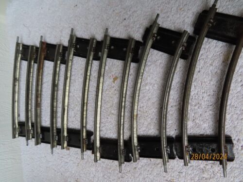 Vintage 0 Gauge Clockwork  half curve rails 6 pieces - Foto 1 di 2
