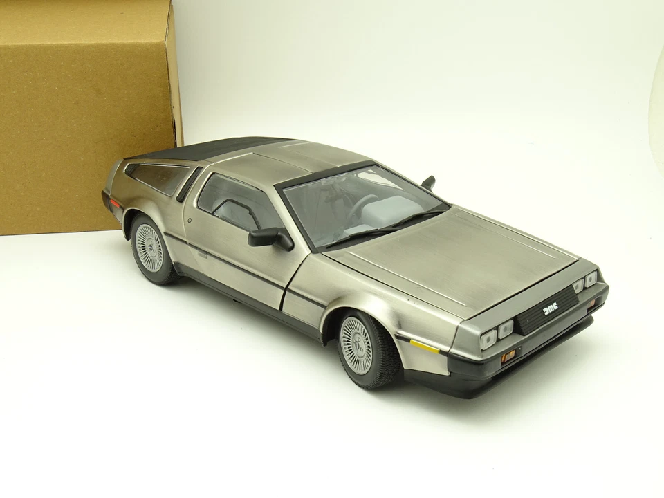 Sun Star 1/18 - DeLorean DMC 12 1981 - Photo 2/3