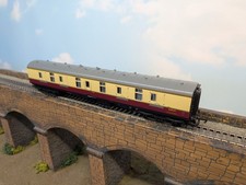 Hornby R4207 BR MK1 Brake & Baggage Car E80535 Maroon & Cream Model Railway.