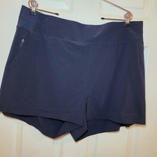 Athleta Brooklyn Black Size 18 Shorts Pockets