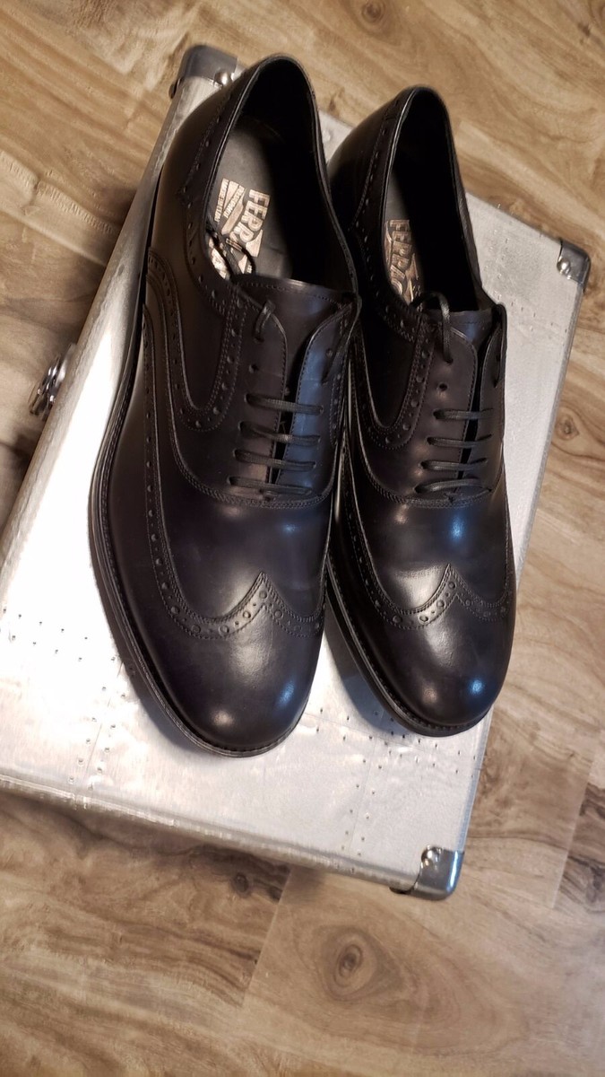 Salvatore Ferragamo Sinesio Black Leather Wingtip Men Brogue Lace-Up Oxfords Buy SALVATORE FERRAGAMO Men main image 2