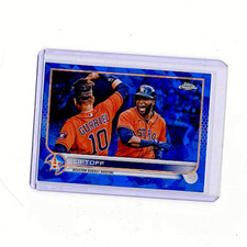 2022 Topps Chrome Sapphire LIFTOFF Yordan Gurriel L
