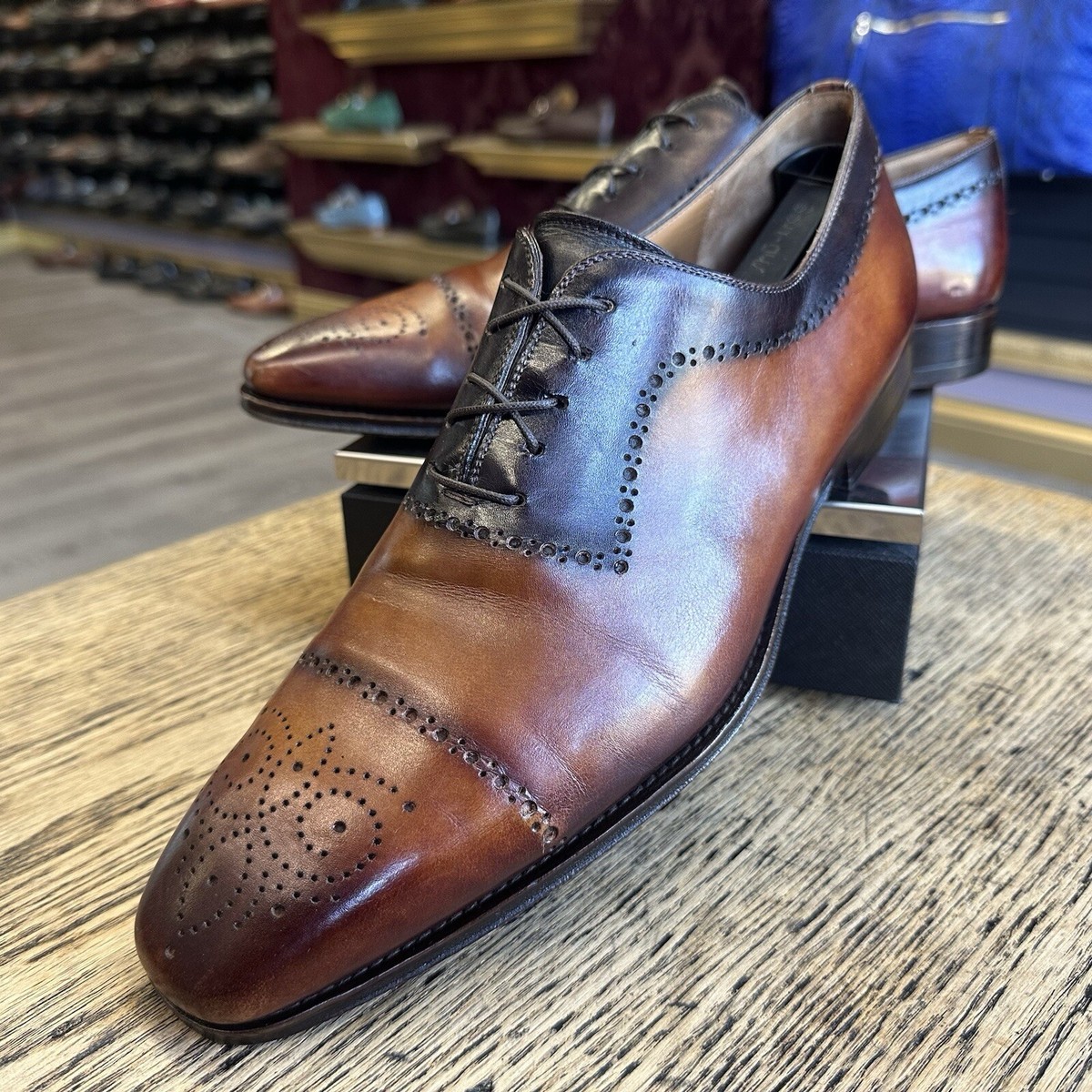 $449 Mens Brown Magnanni Leather Oxford Shoes Sz / 9.5 WIDE  display picture 2