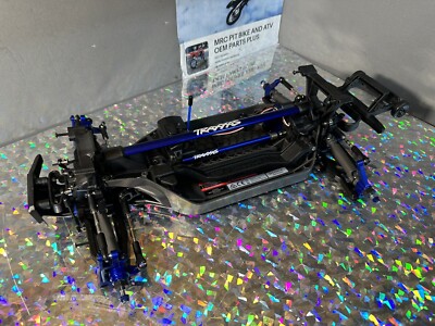 Telaio Rinforzato In Alluminio Blu Per Traxxas Ultimate Rustler 4X4 VXL - Supporti E Tutore