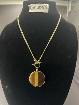40  Gold Tone Chain With Large Tiger Eye Pendent And Green On Other Side