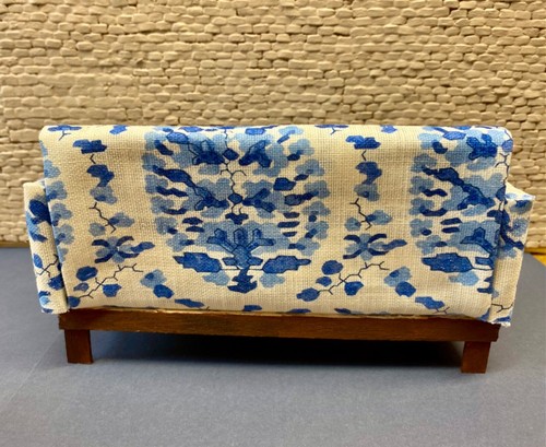 Blue and White floral doll couch 1:12, 8 in long, handmade - Picture 4 of 7