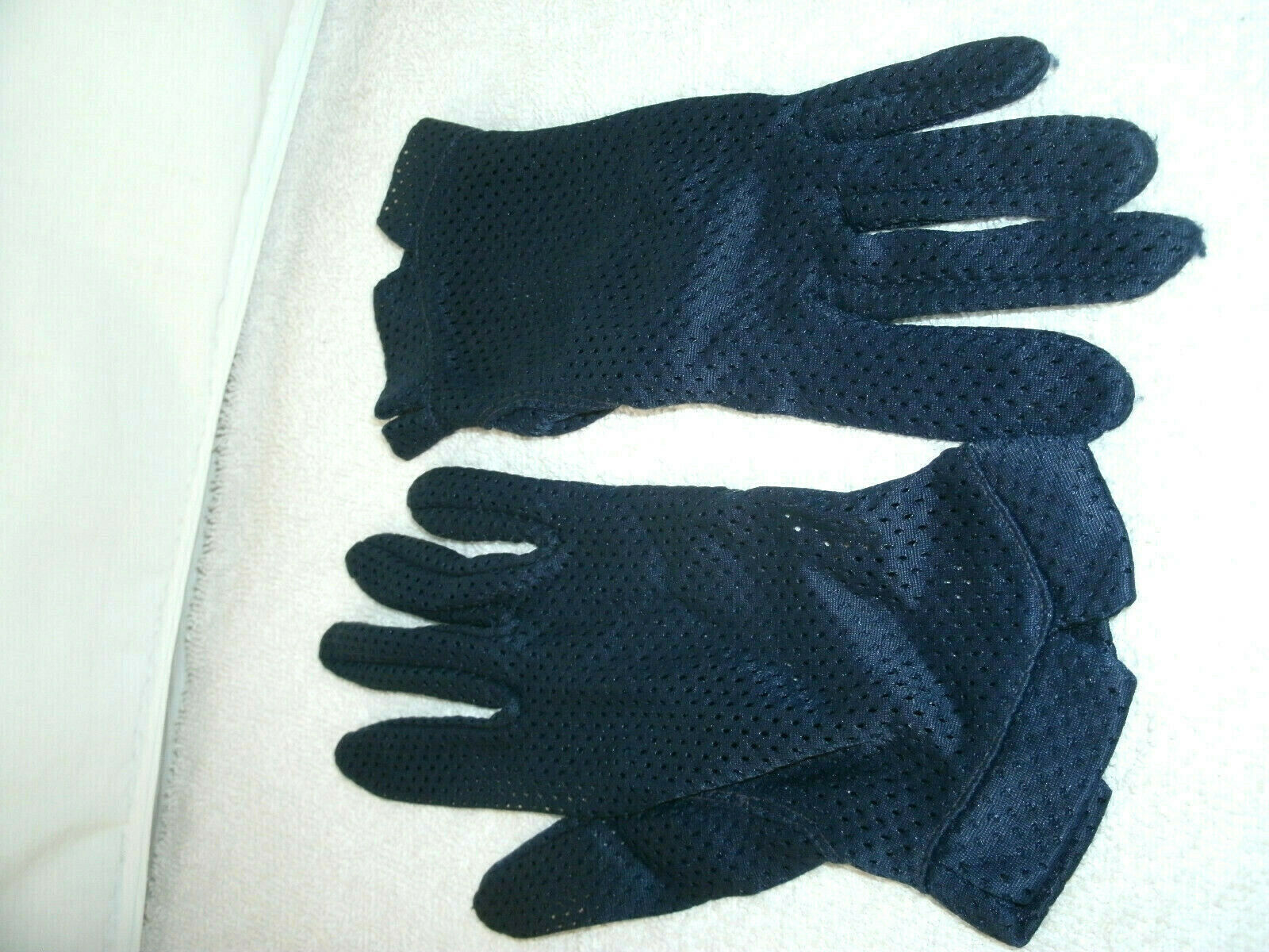VTG Ladies Gloves--Navy Blue Mesh by Kaiser--Sz 7--1960's