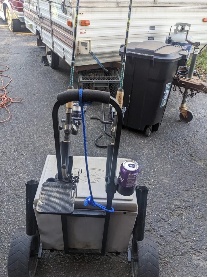 BERKLEY SPORTSMAN’S PRO FISHING CART MODS Schneidebrett, Rutenhalter, Getränkehalter - Bild 2 von 4