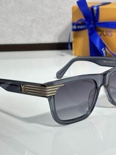 Louis Vuitton Men's Square Sunglasses Black Gray Gold Logo Tinted Lenses