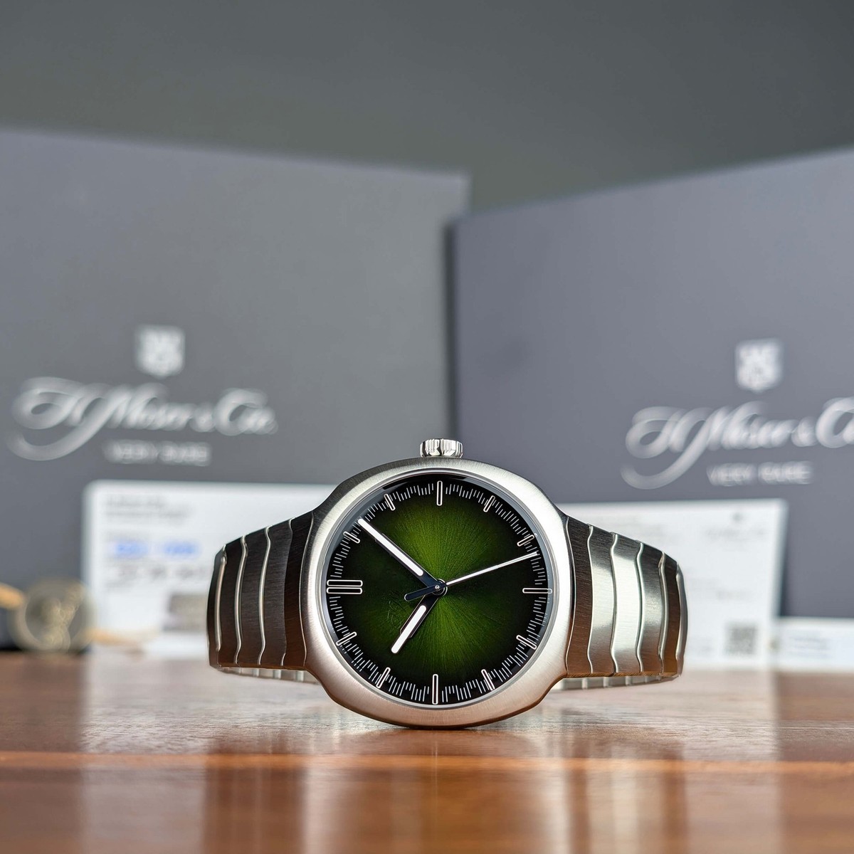 New Complete Set Matrix Green HMC 201 Movement H. Moser & Cie