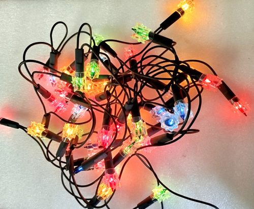 ANCIENNE GUIRLANDE ÉLECTRIQUE Lumineuse Déco Sapin Noël 20 Lampes 8 Père Noël EUR 20,00 - FR
