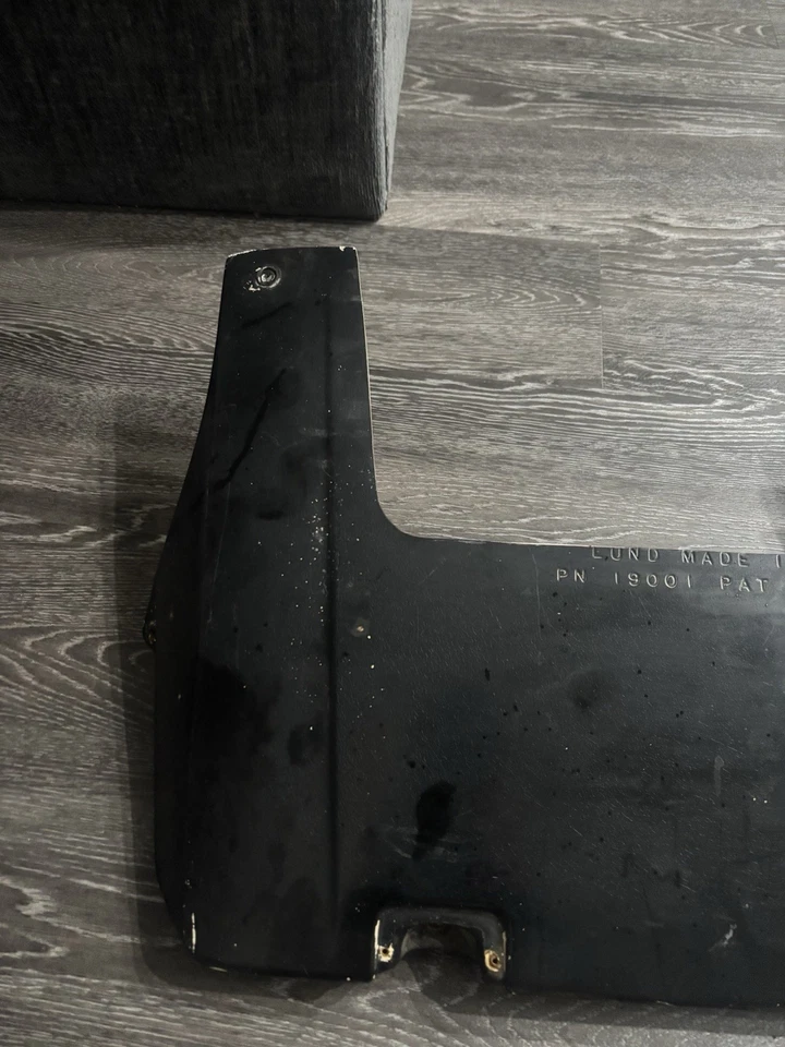 Visera Lund Moon PN 19001 para Dodge Dakota 1987-1996 Foto 2 de 4