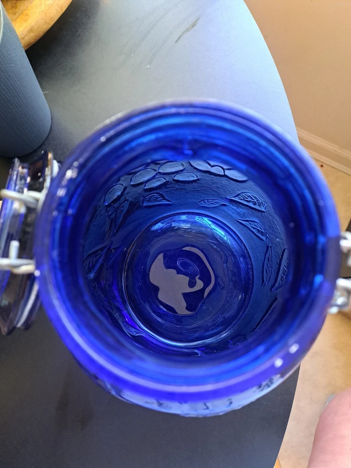 Colbot Blue Fruit Empossed jar, Canister, Small Chip On Lid. Missing Rubber Seal - Image 2 of 4