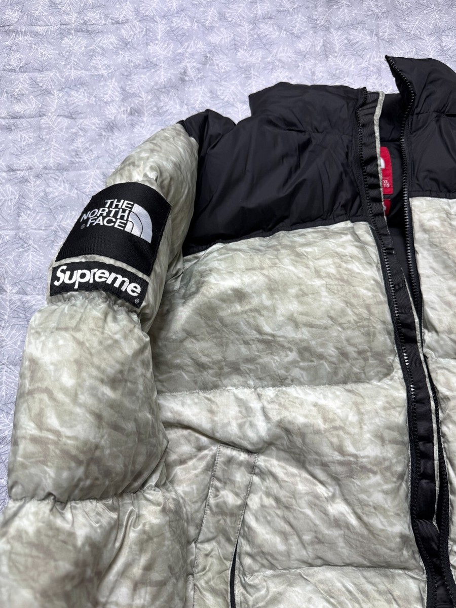 Authentic Supreme x The North Face Nuptse Paper Print FW 19