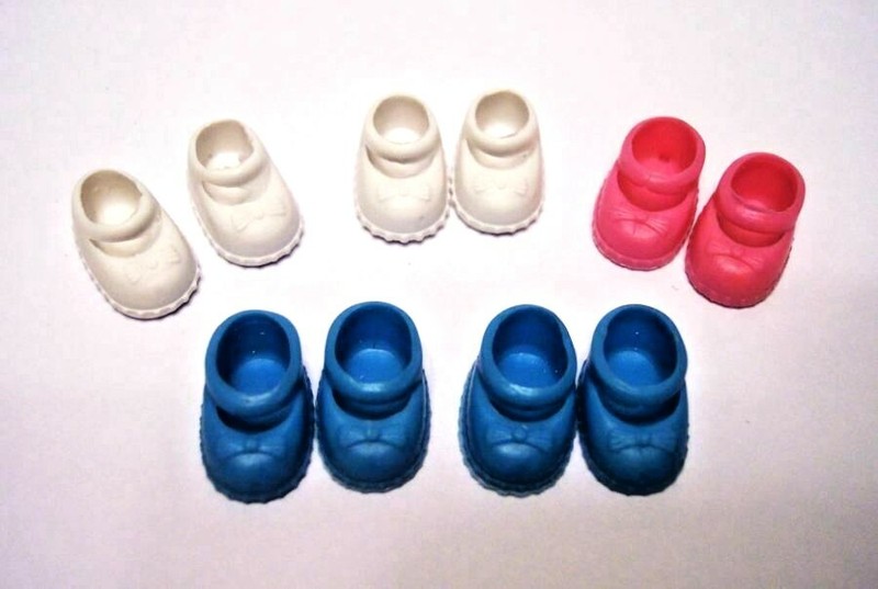 5 PAIR OF DOLL SHOES TO FIT VINTAGE LIDDLE KIDDLE 