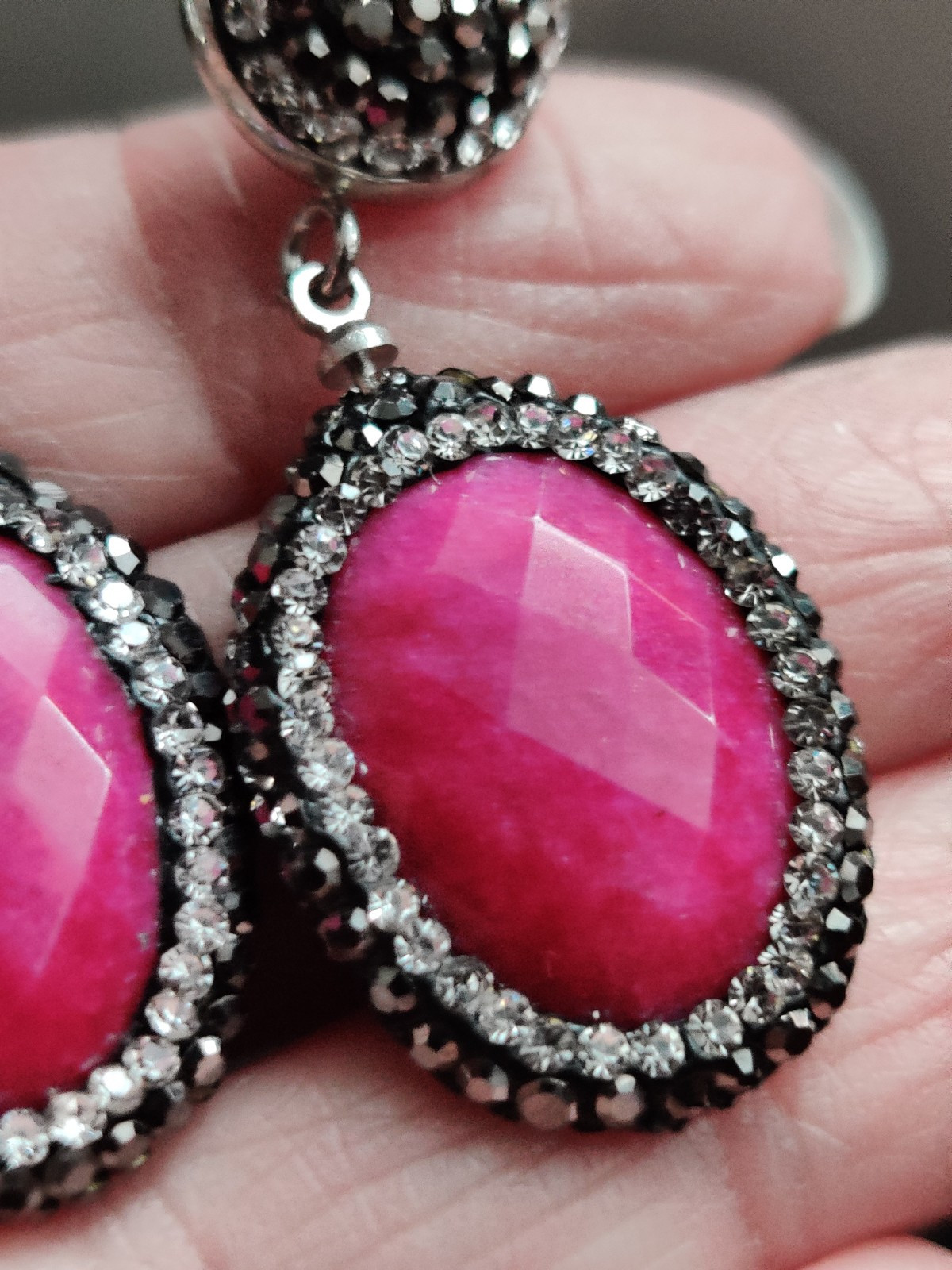 Sparkly Simulated Faceted Ruby and Marcasite Ston… - image 7